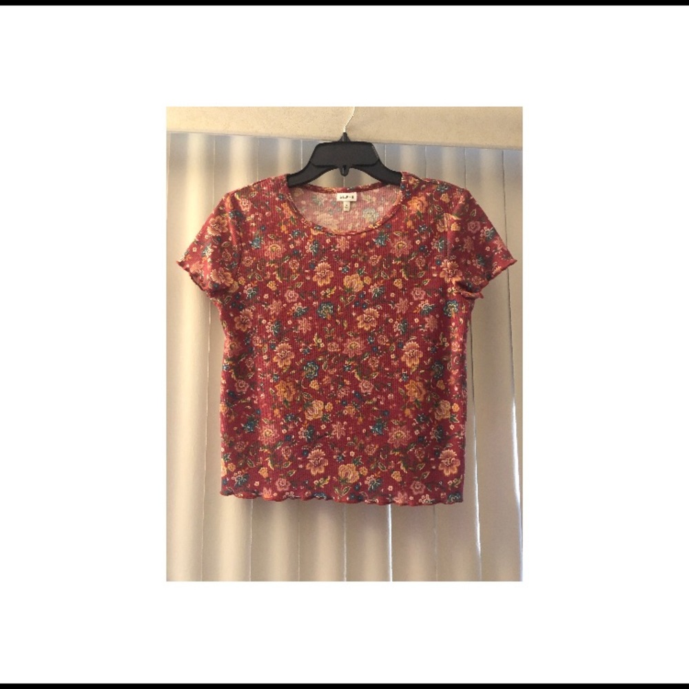 Red Floral Cropped T-shirt